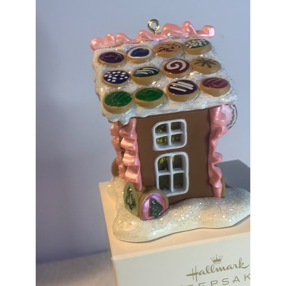 Hallmark Keepsake Bake Shop ornament 2007 - Picture 6 of 11